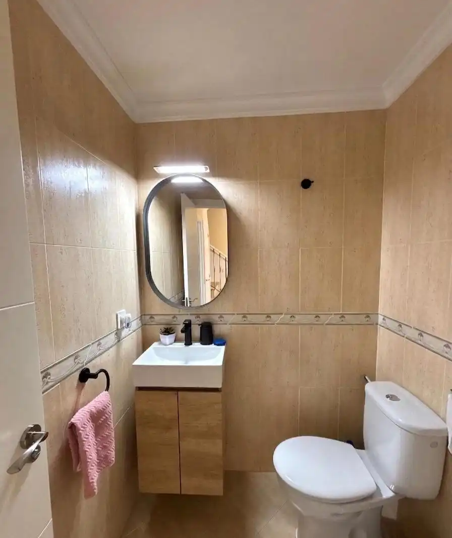 Bathroom of Detached homes for rent to own in Alcalá de Guadaira  with Air Conditioner, Heating and Terrace