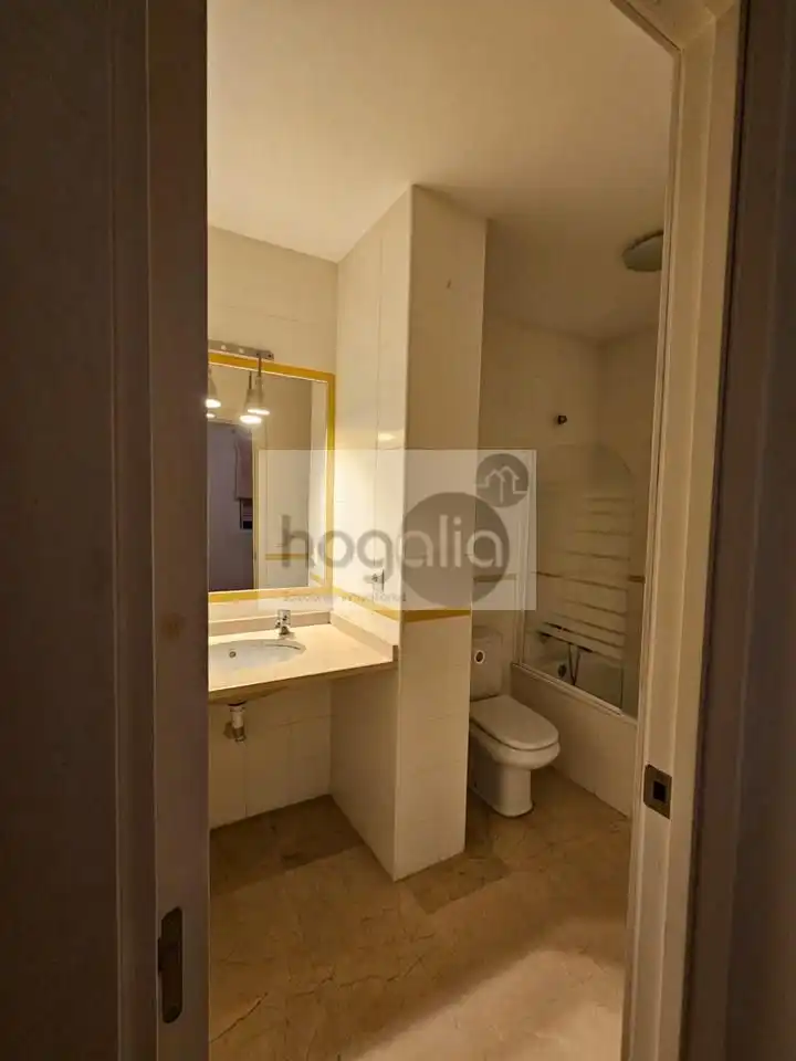 Baño de Dúplex de alquiler en Sevilla con Aire acondicionado