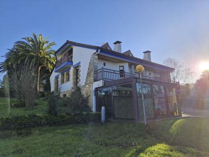 Vista exterior de Casa o xalet en venda en Gamiz-Fika amb Terrassa