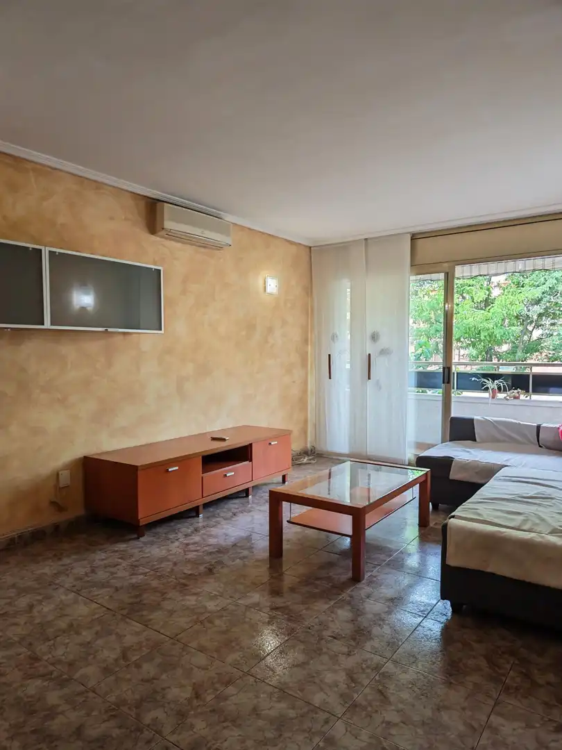 Sala de estar de Piso en venta en Sabadell con Aire acondicionado y Balcón