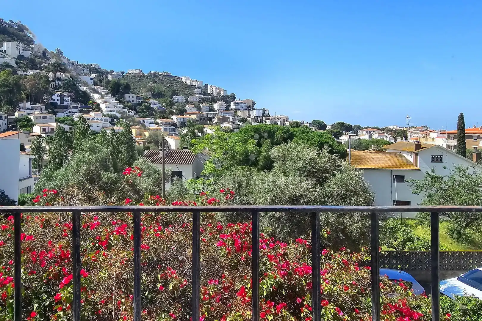 Vista exterior de Apartament en venda en Roses amb Calefacció, Terrassa i Traster