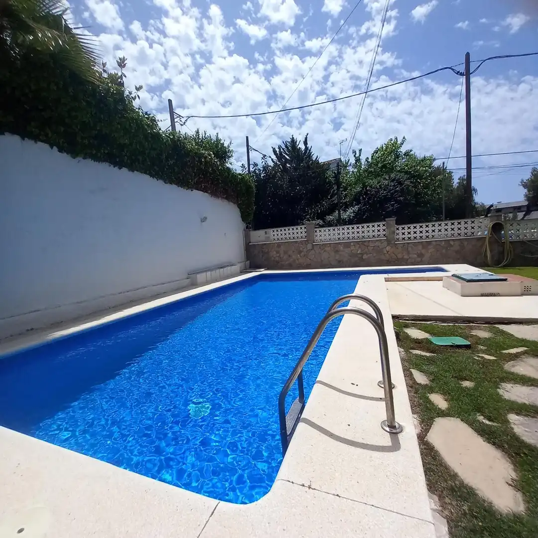 Piscina de Àtic de lloguer en Sitges amb Terrassa, Moblat i Forn