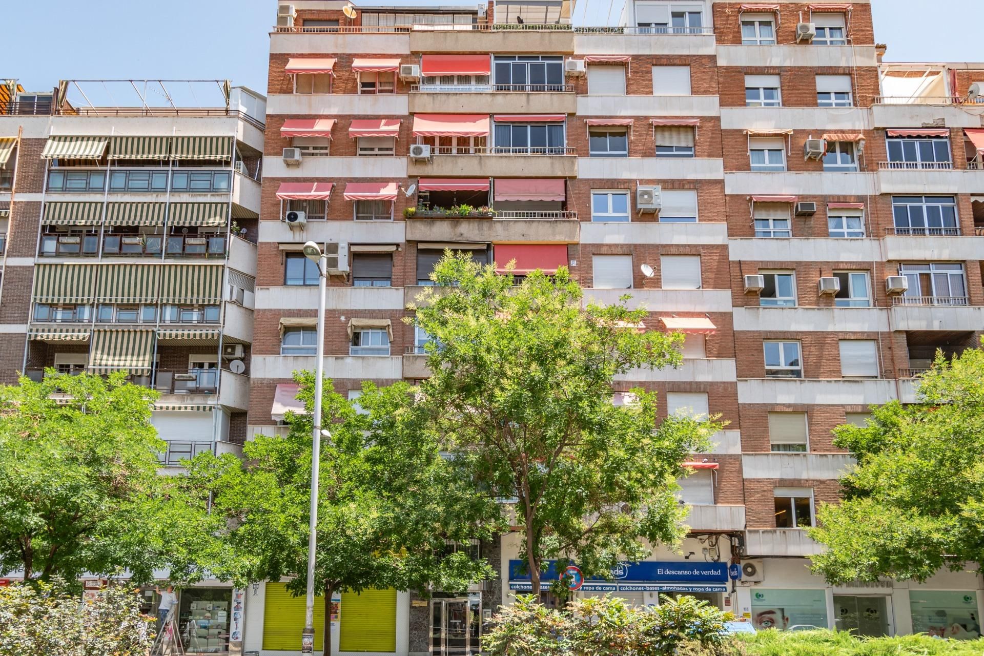 Exterior view of Flat for sale in  Granada Capital  with Heating