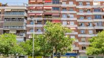 Vista exterior de Pis en venda en  Granada Capital amb Calefacció