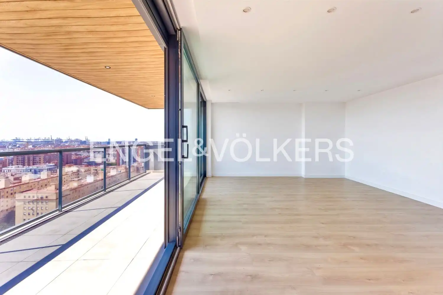 Terrace of Flat for rent in Valencia  with Air Conditioner, Heating and Terrace
