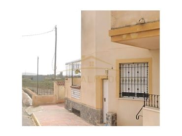 Casa en venda a Avenida Almoradi 81