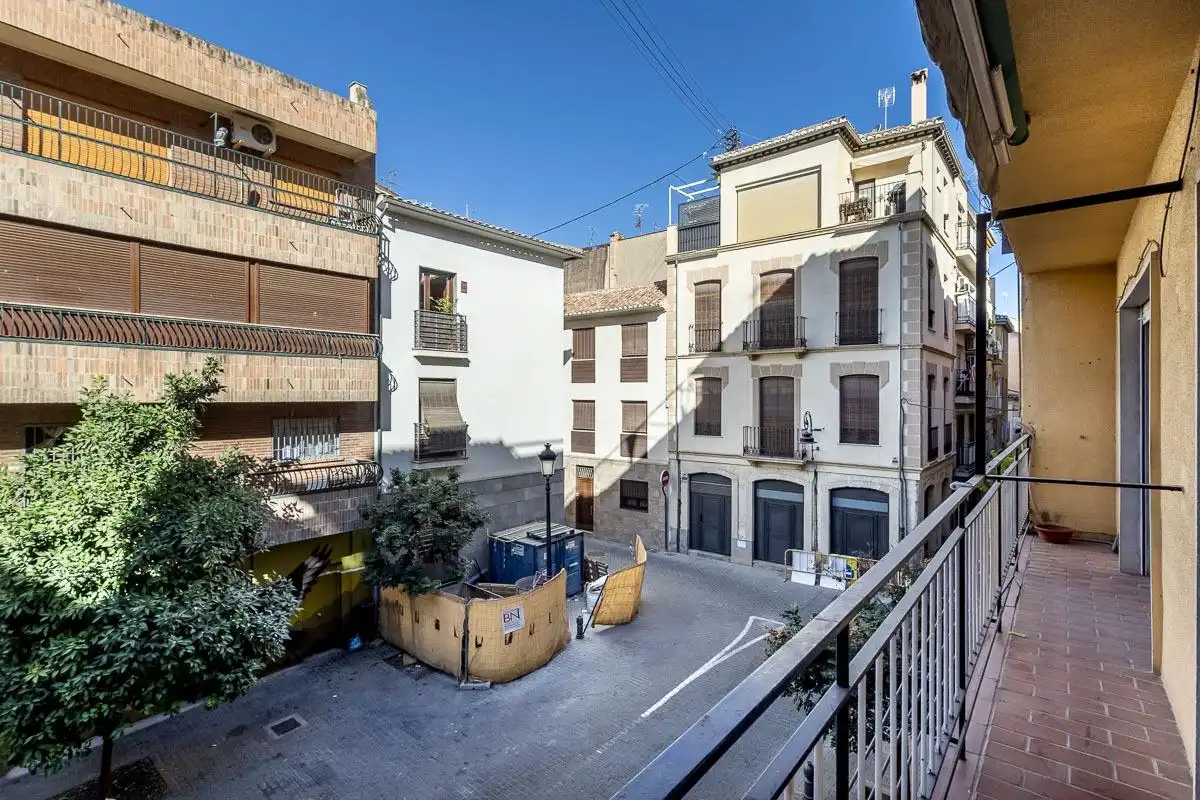 Vista exterior de Piso en venta en Granada con Terraza