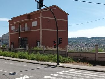 Casa con balcone in vendita a Avenida aeroporto