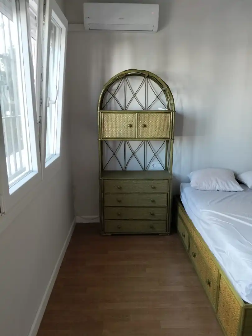 Habitación de Piso de alquiler en Sevilla con Aire acondicionado, Parquet y Terraza