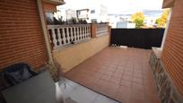 Terrace of Single-family semi-detached for sale in Yuncos  with Air Conditioner, Heating and Private garden