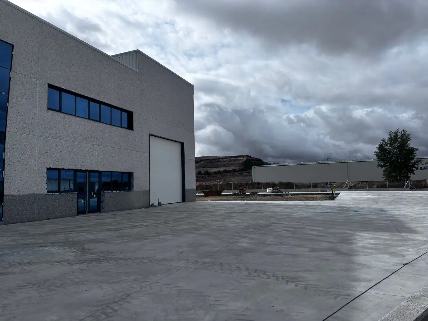 Exterior view of Industrial buildings for rent in Burgos