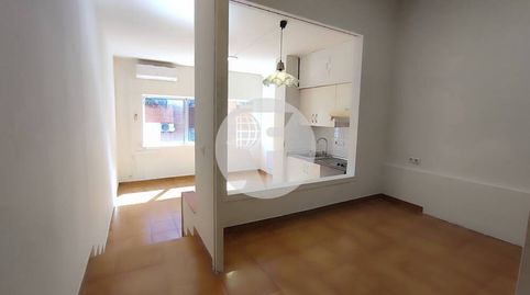 Foto 2 de Apartament en venda a Porta, Barcelona Capital