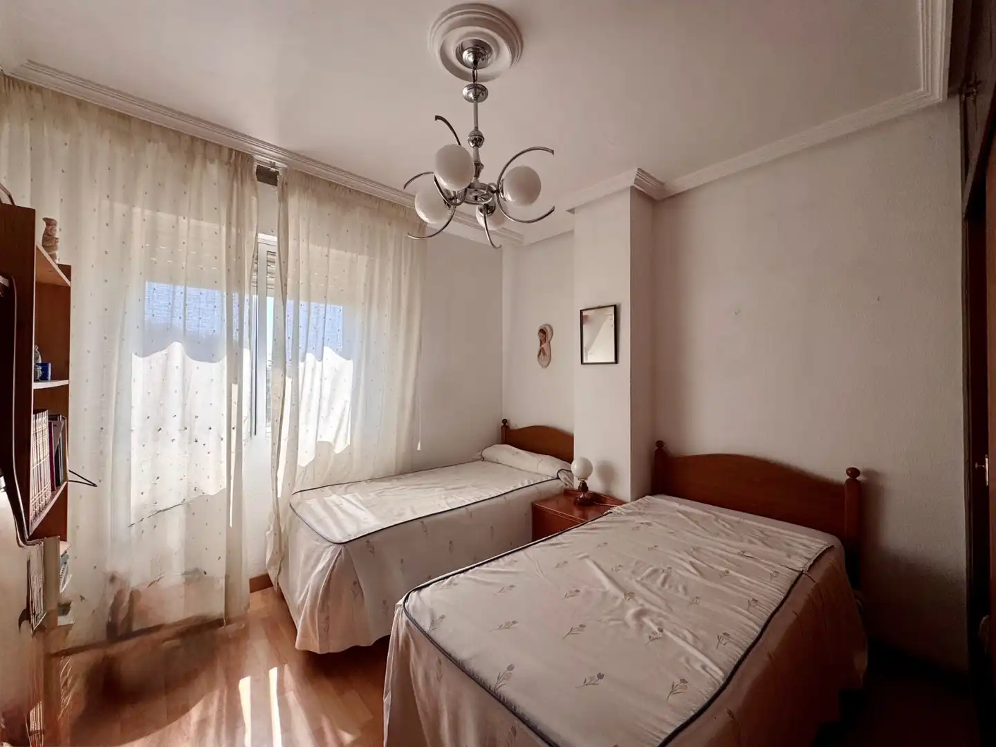 Habitación de Piso en venta en Cáceres con Aire acondicionado, Terraza y Amueblado