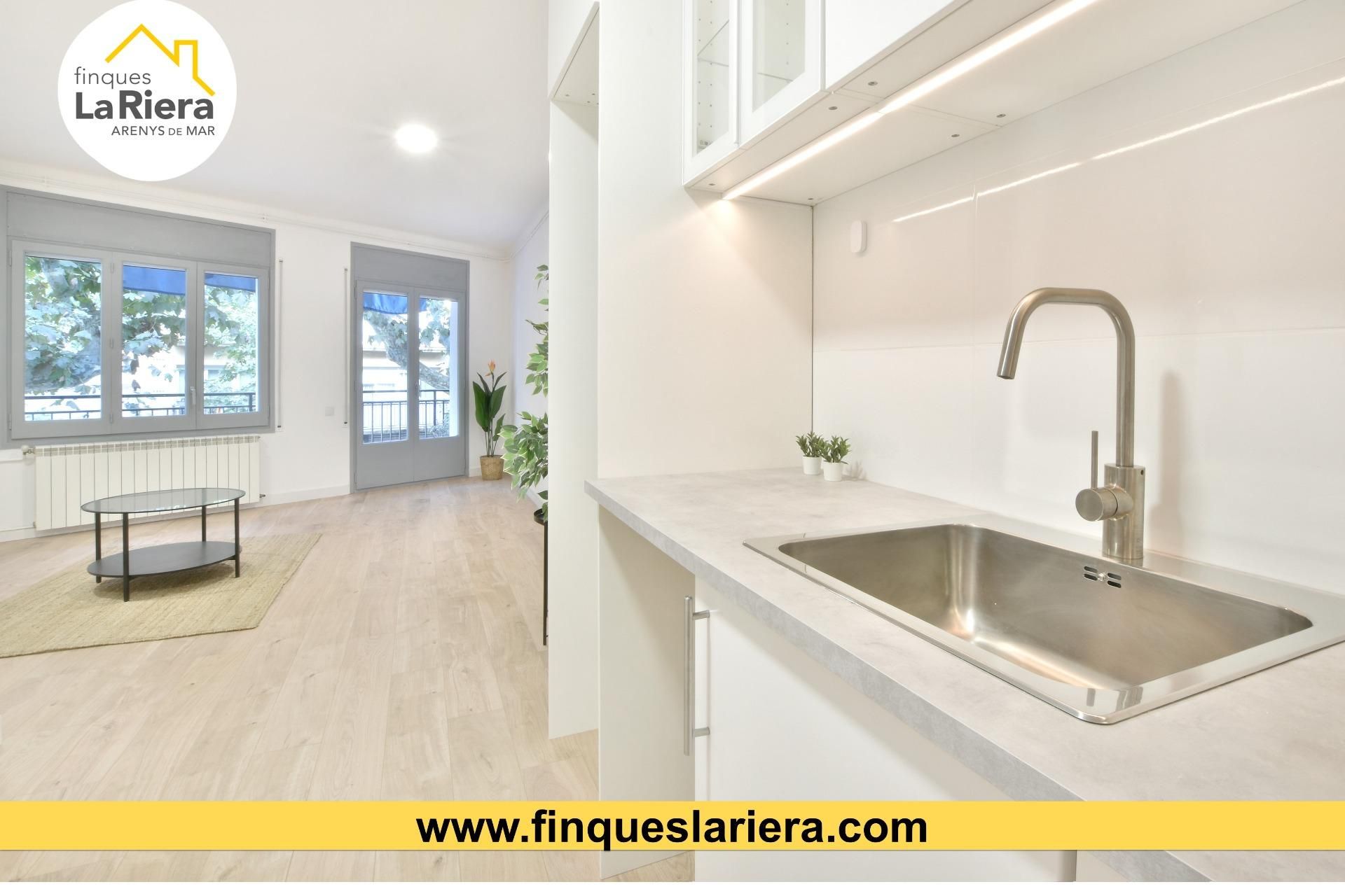 Cuina de Pis en venda en Arenys de Munt amb Calefacció, Parquet i Traster