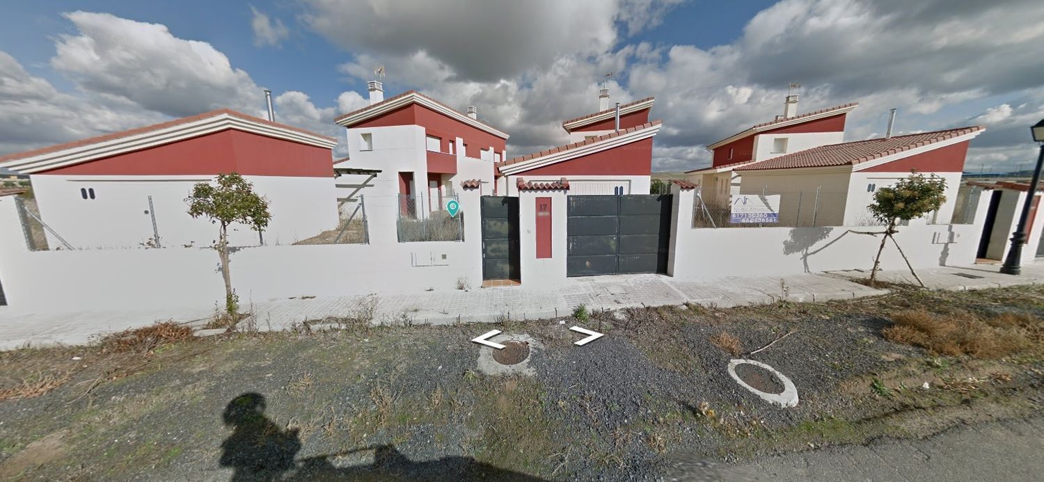 Vista exterior de Edifici en venda en Sanchidrián