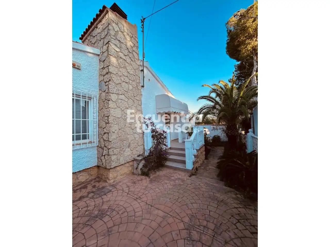 Vista exterior de Casa o chalet en venta en La Nucia con Aire acondicionado, Jardín privado y Terraza