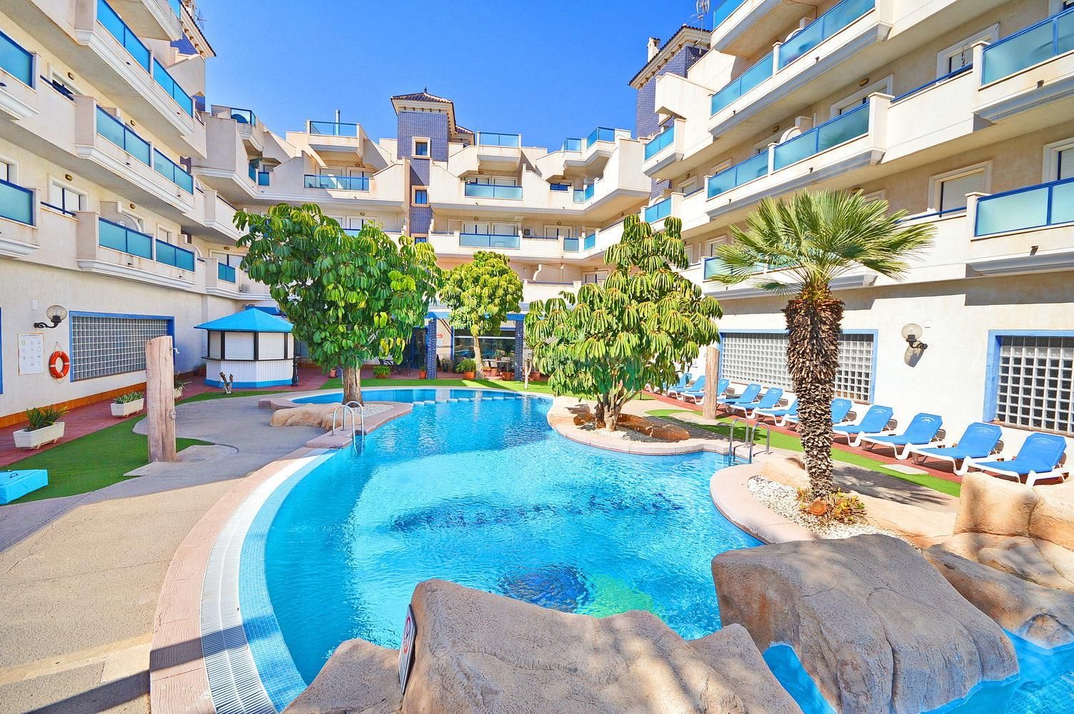 Piscina de Apartament en venda en Orihuela amb Aire condicionat, Calefacció i Terrassa