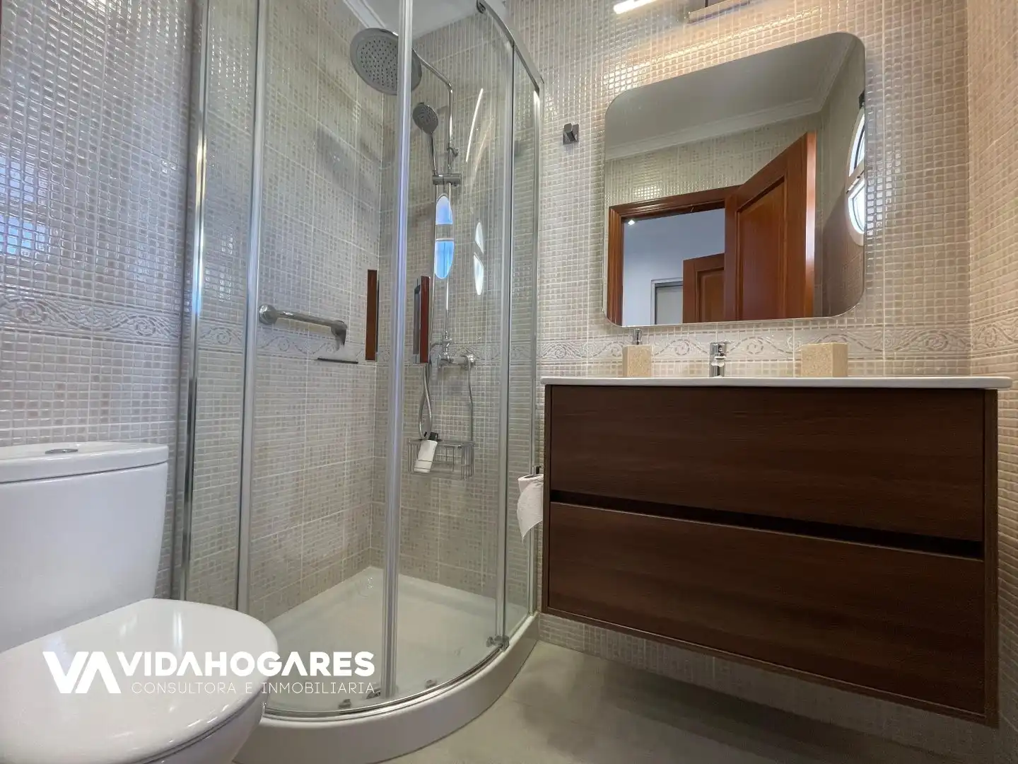 Bathroom of Houses for sale in Rota  with Air Conditioner, Heating and Terrace
