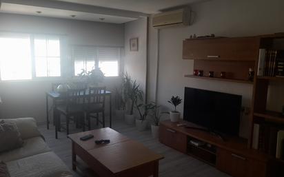 Living room of Flat for sale in Fuenlabrada