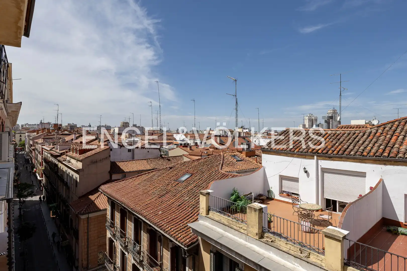 Balcony of Flat for sale in Madrid  with Air Conditioner, Heating and Storage room