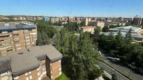 Exterior view of Flat for sale in Valladolid Capital  with Heating, Storage room and Balcony