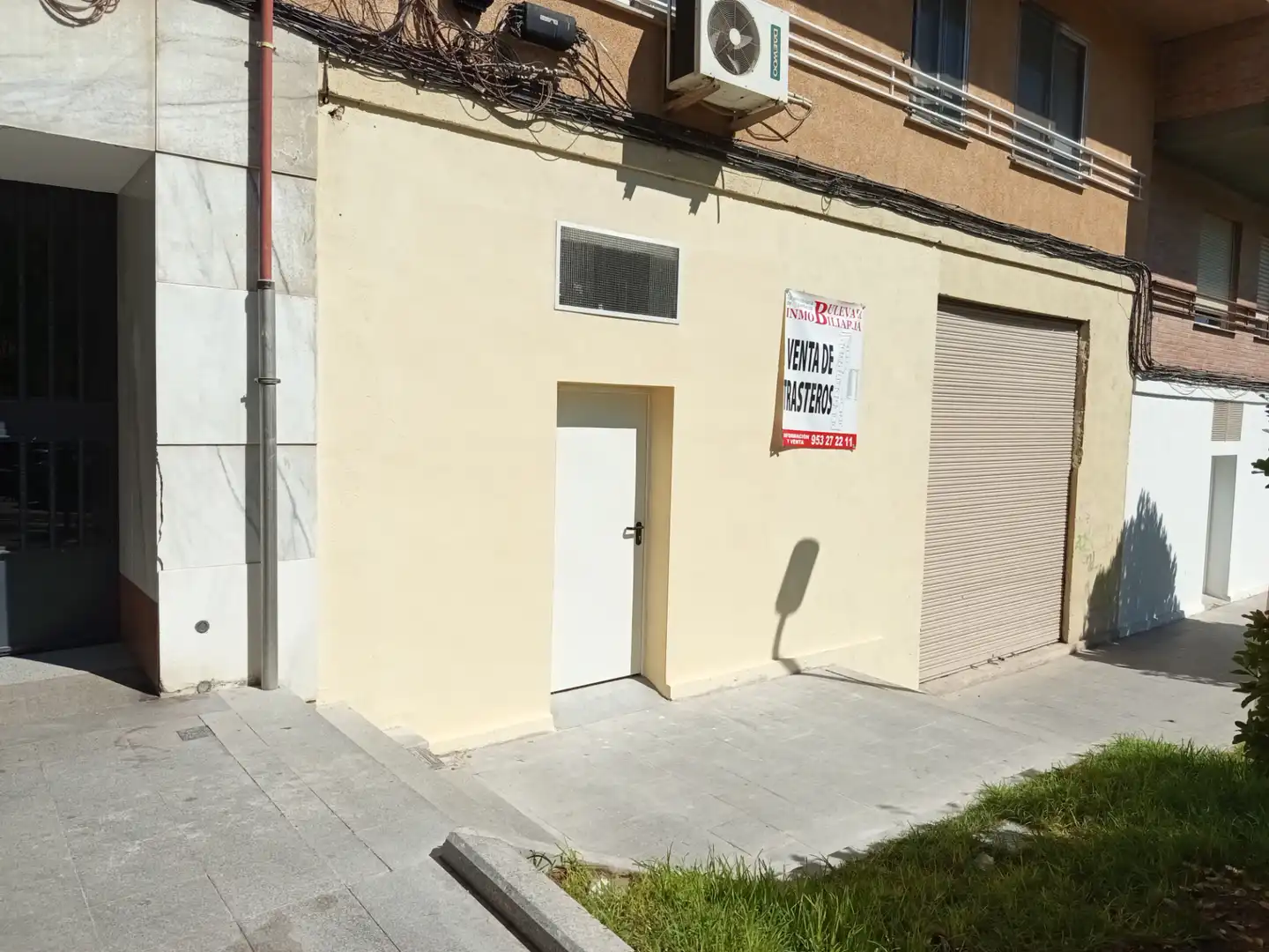 Außenansicht von Lagerraum zum Verkauf in  Jaén Capital