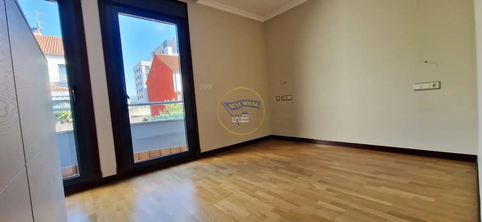 Bedroom of Detached homes for sale in Vigo   with Heating, Private garden and Parquet flooring