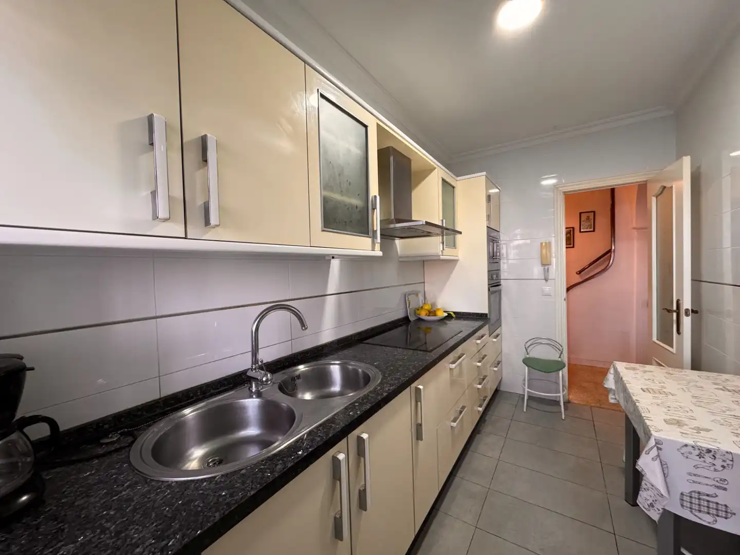 Cocina de Dúplex en venta en Cádiz con Terraza, Trastero y Amueblado