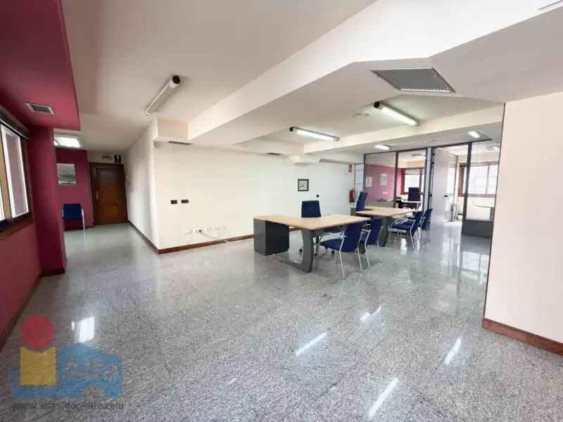 Office for sale in Vigo   with Alarm