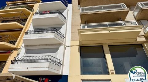 En venta apartamento reformado 2 dormitorios en el centro de Roses a 50m del mar, imatge 5