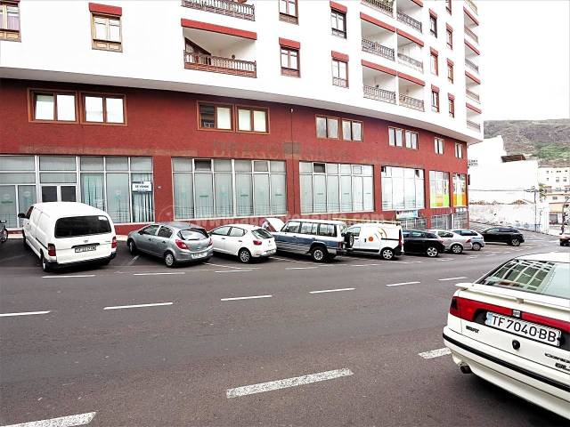 Oficina en Venta en Avenida 25 de Abril en Icod de los Vinos pueblo