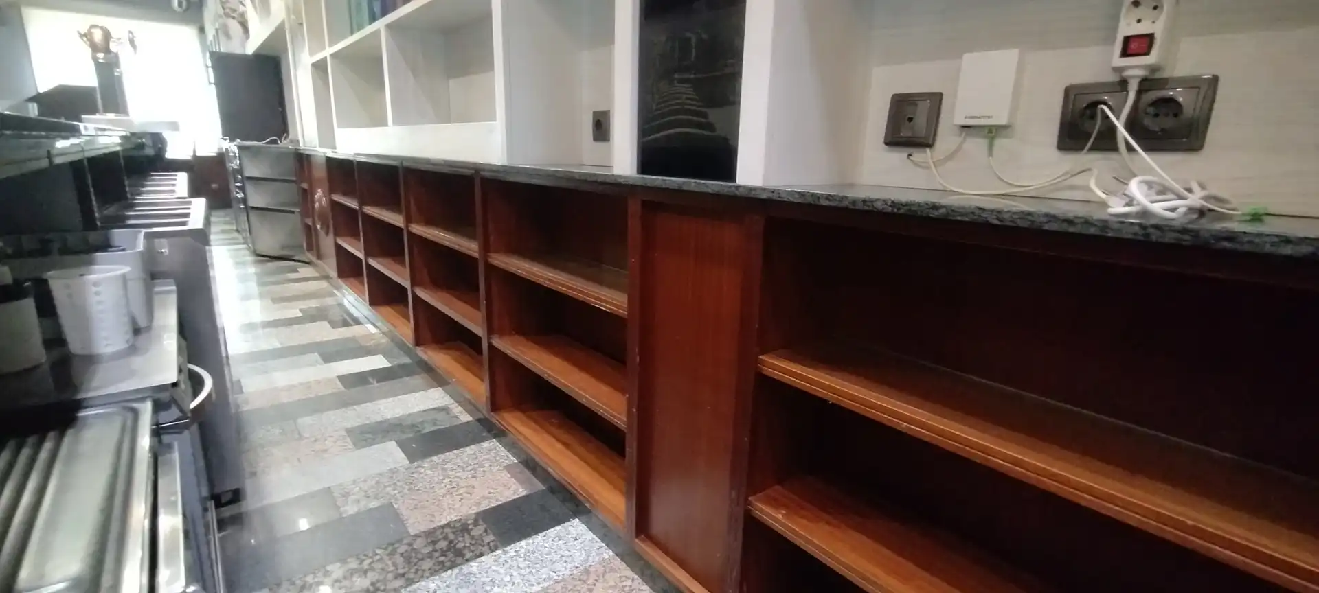 Cocina de Local en venta en Narón con Parquet, Amueblado y Internet