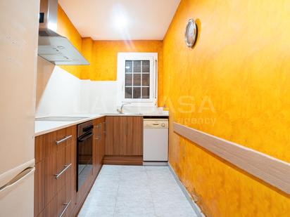 Kitchen of Planta baja for sale in L'Hospitalet de Llobregat  with Balcony