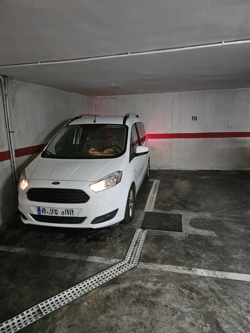 Parking de Piso en venta en Valencia con Trastero
