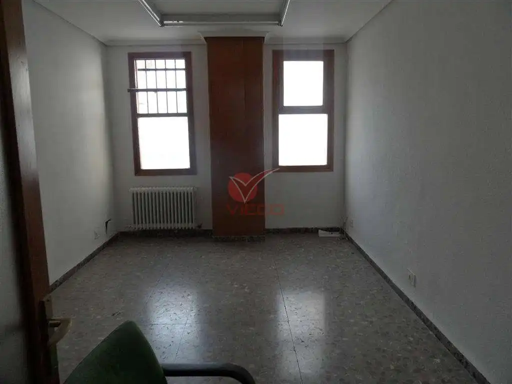 Local comercial en venda a TERUEL, imagen 8
