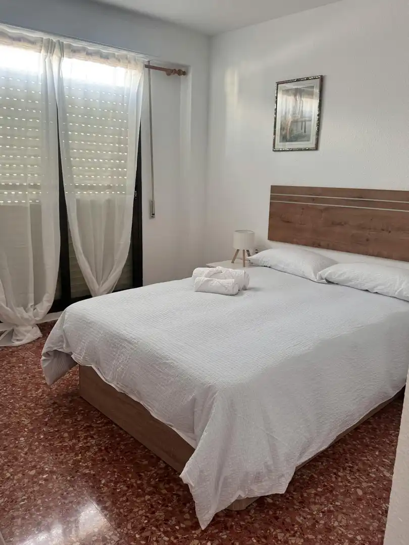 Habitación de Piso de alquiler en Valencia con Aire acondicionado, Calefacción y Amueblado