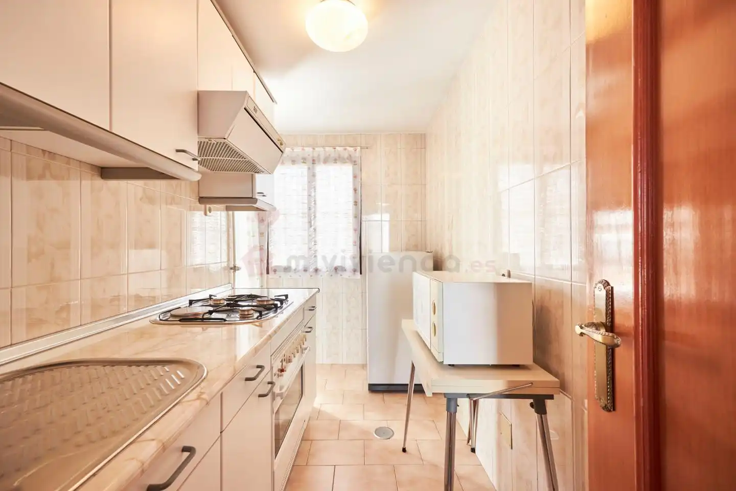 Küche von Dachboden zum Verkauf in Madrid mit Heizung, Terrasse und Abstellraum