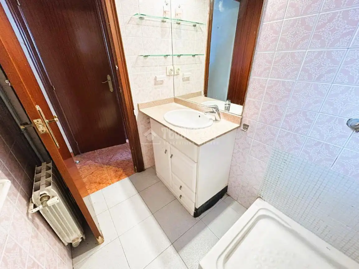Piso en venta en La Torrassa