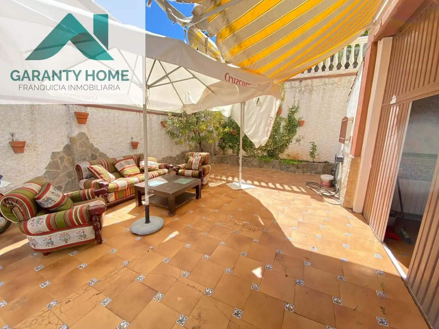 Vista exterior de Casa o chalet en venta en Valdepeñas de Jaén con Aire acondicionado, Calefacción y Jardín privado