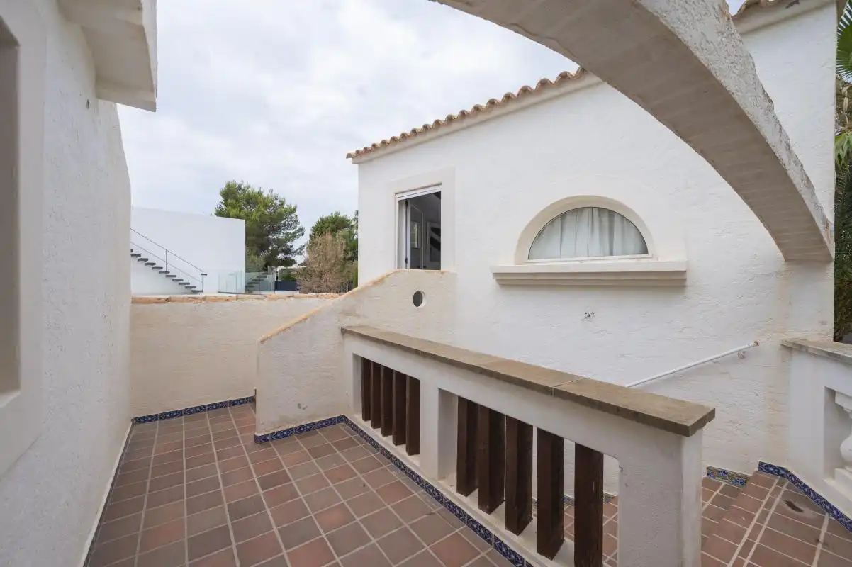 Vista exterior de Casa o xalet en venda en Sant Josep de sa Talaia amb Calefacció, Jardí privat i Terrassa