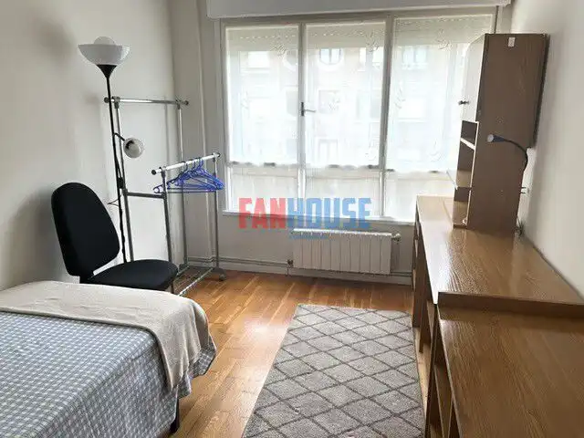 Wohnung zur Miete in Torcuato Fernández Miranda, El Bibio - Parque
