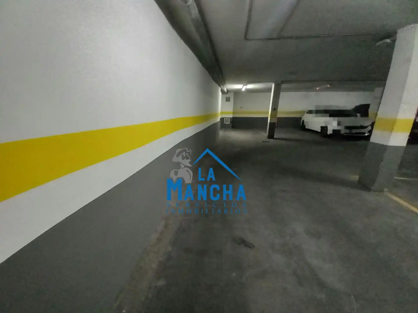 Aparcament de Garatge de lloguer en Industria