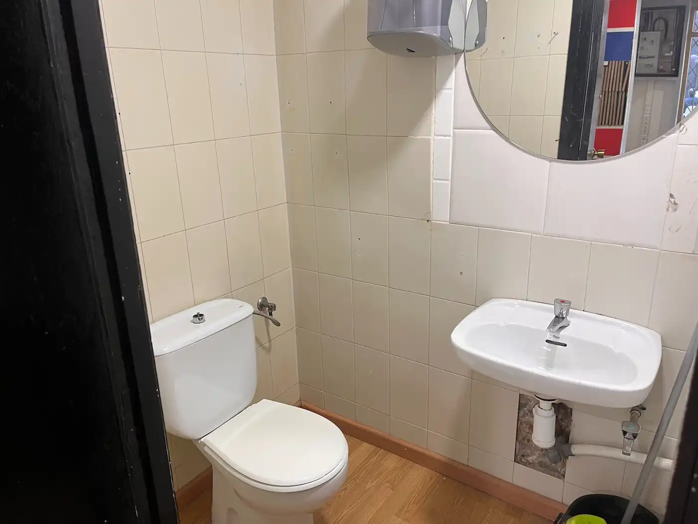 Local comercial en venda a Carrer de la Ciutat de Lleida, imagen 4