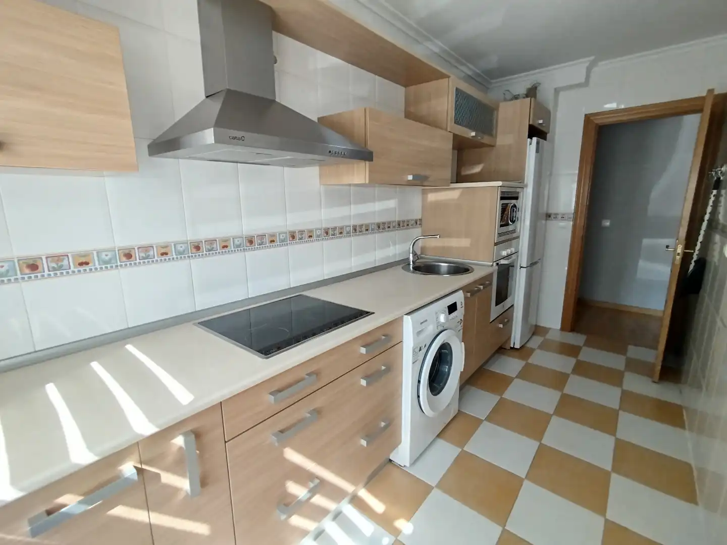 Küche von Wohnung zum Verkauf in Zaratán mit Heizung, Abstellraum und Ofen