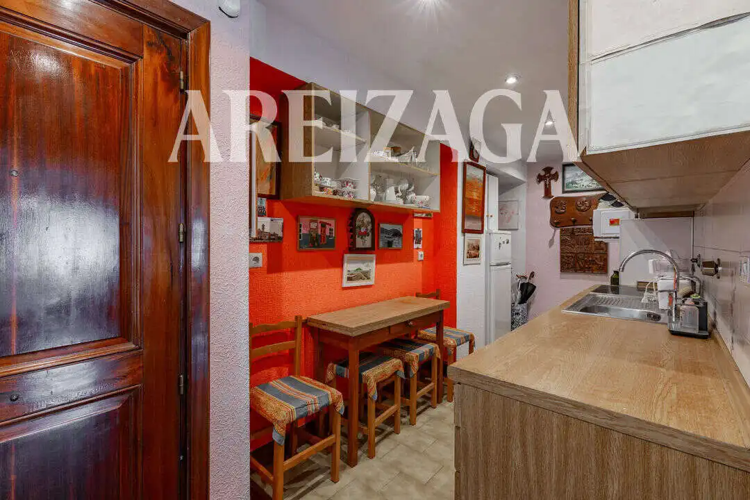 Cocina de Piso en venta en Donostia - San Sebastián  con Calefacción y Trastero