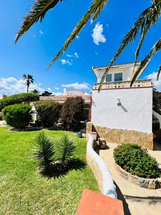 Houses for sale in Platja de Mont-roig