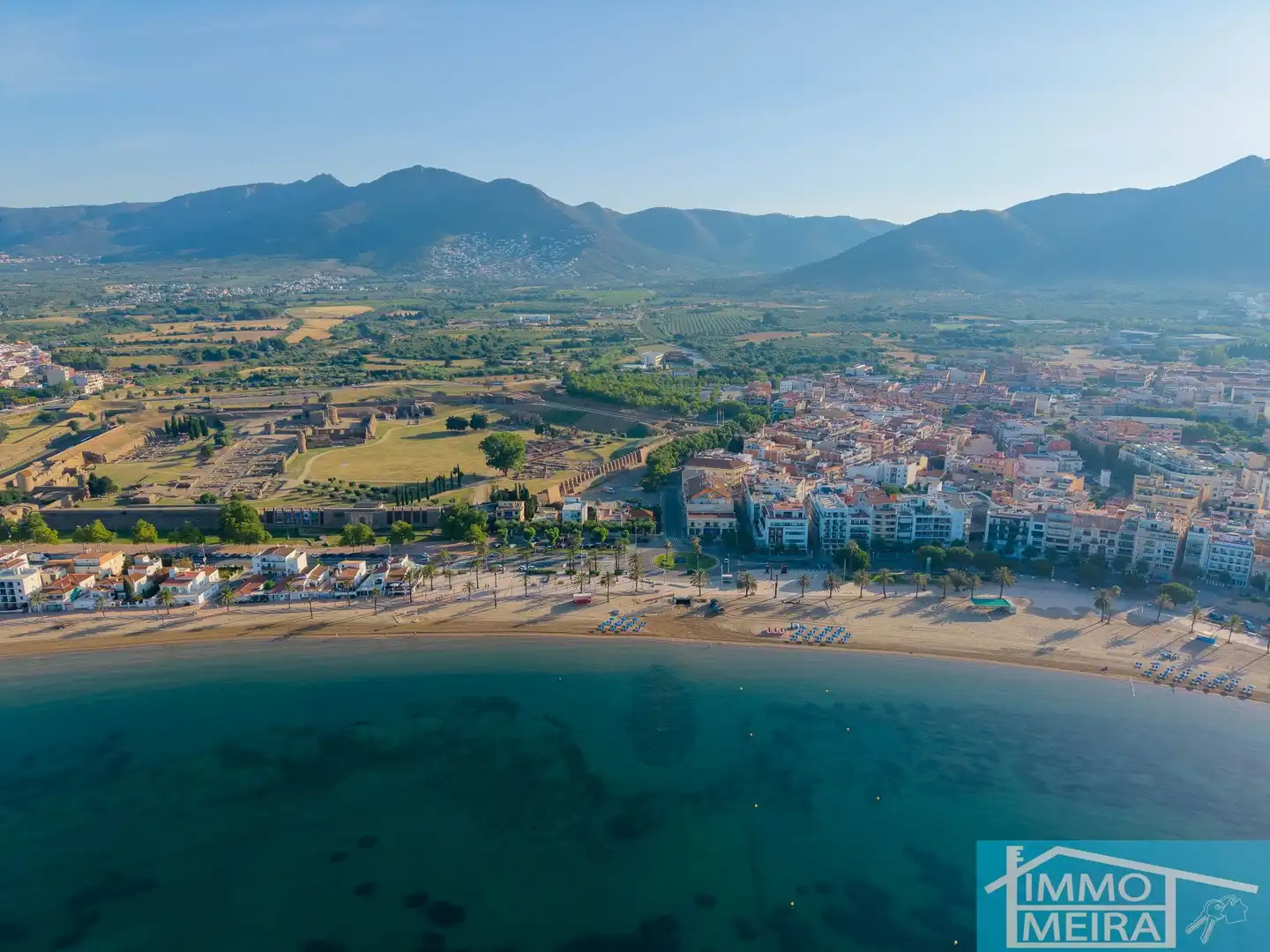 Vista exterior de Apartament en venda en Roses amb Aire condicionat, Calefacció i Terrassa