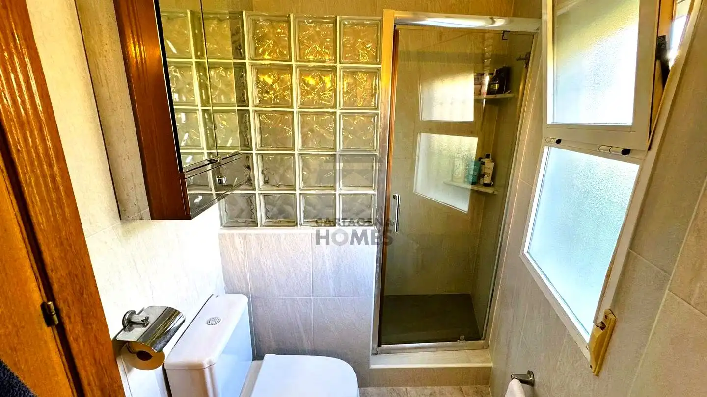 Baño de Casa o chalet en venta en Cartagena con Aire acondicionado, Calefacción y Jardín privado