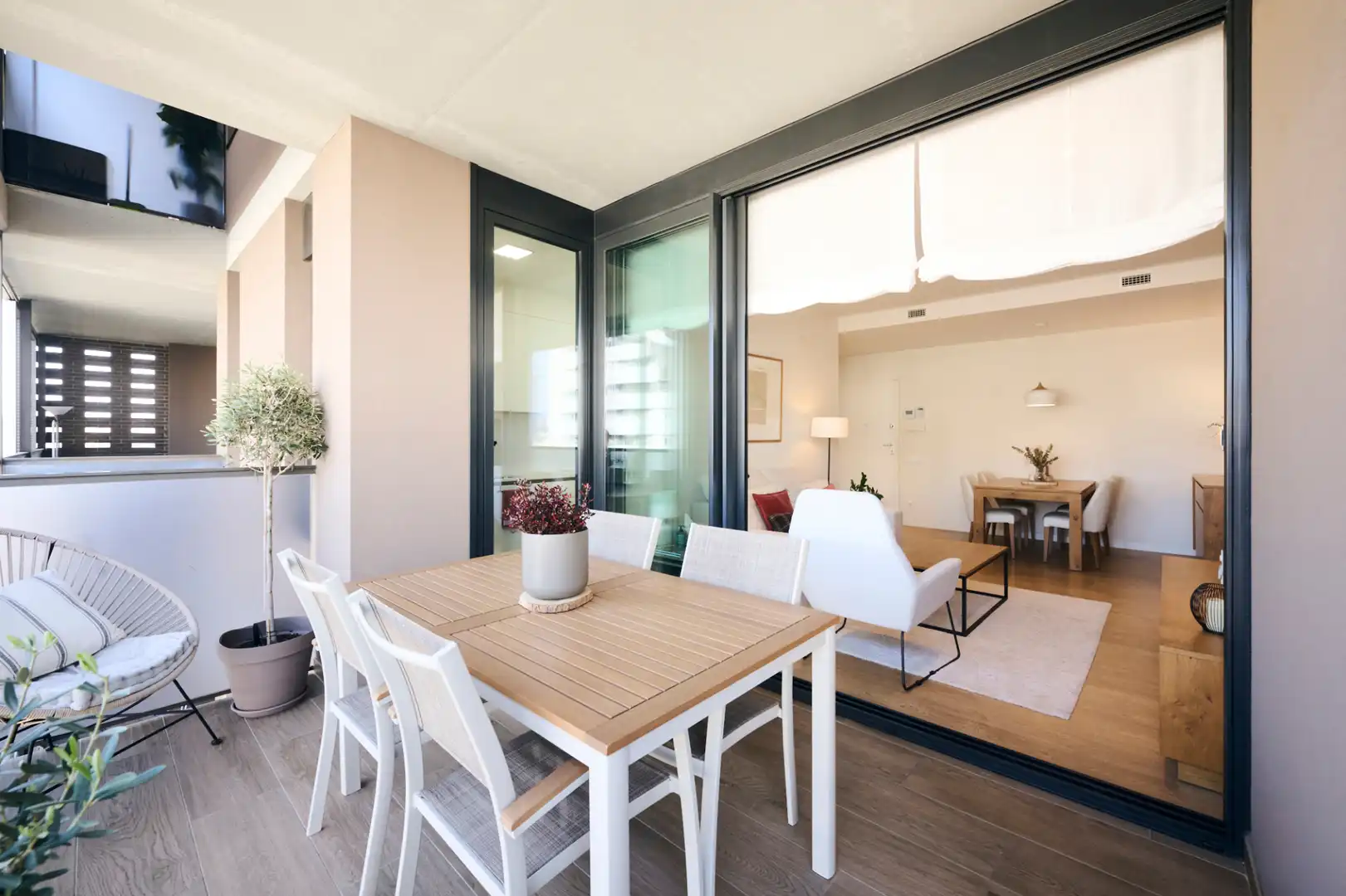 Terrassa de Pis en venda en L'Hospitalet de Llobregat amb Aire condicionat, Calefacció i Parquet