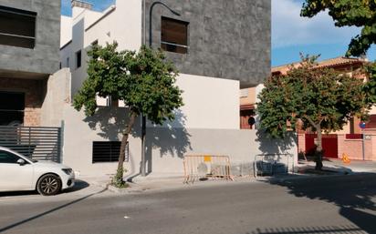 Vista exterior de Casa o xalet en venda en Maracena amb Aire condicionat, Calefacció i Terrassa
